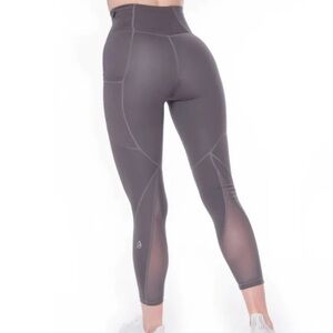 P'tula Gray Leggings